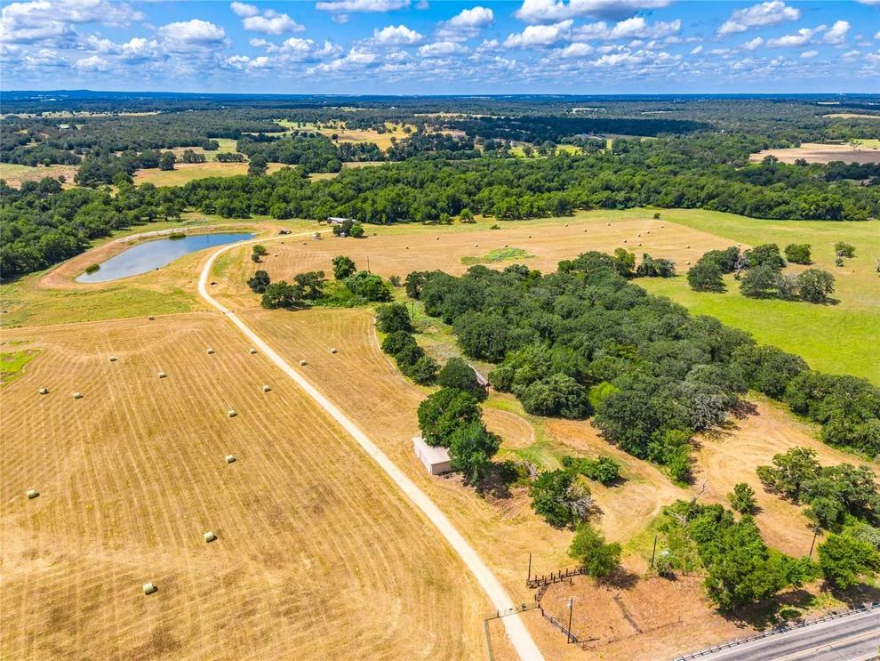 Unit for sale at 17000 FM 112, Thrall, TX 76578