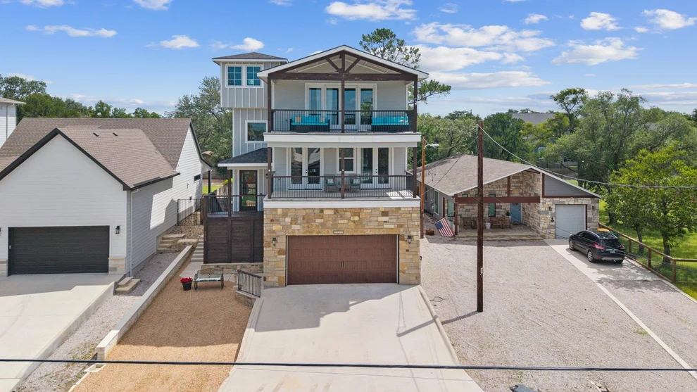 Unit for sale at 1513 Hill Top DR, Granite Shoals, TX 78654