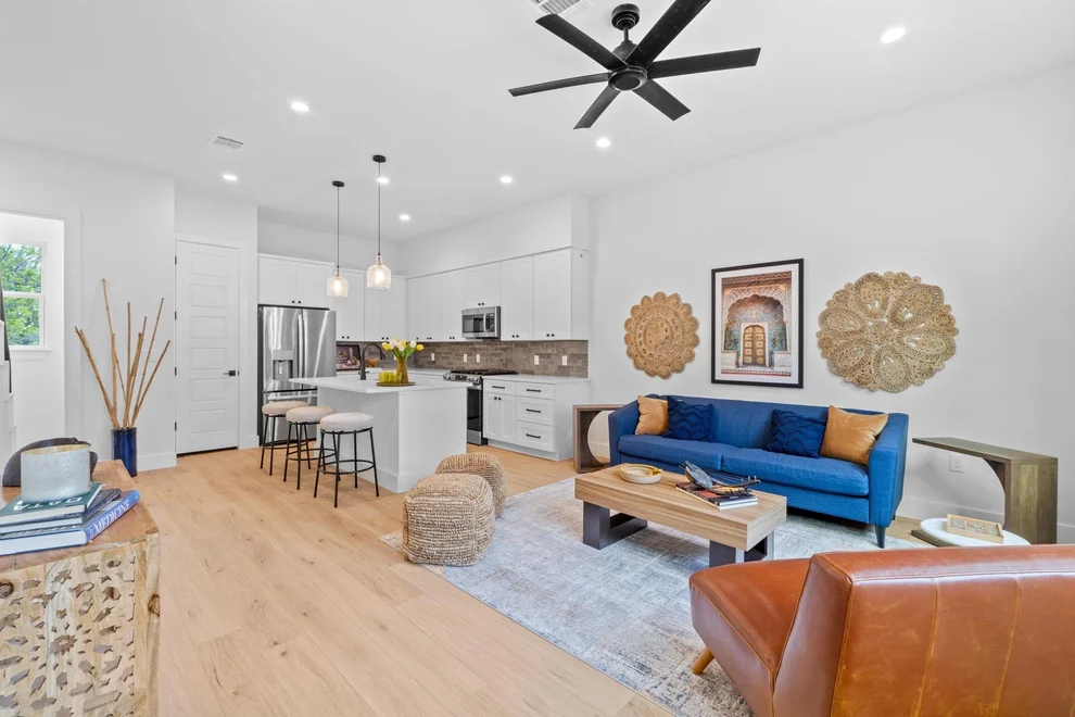 Unit for sale at 909 Calle Limon, Austin, TX 78702