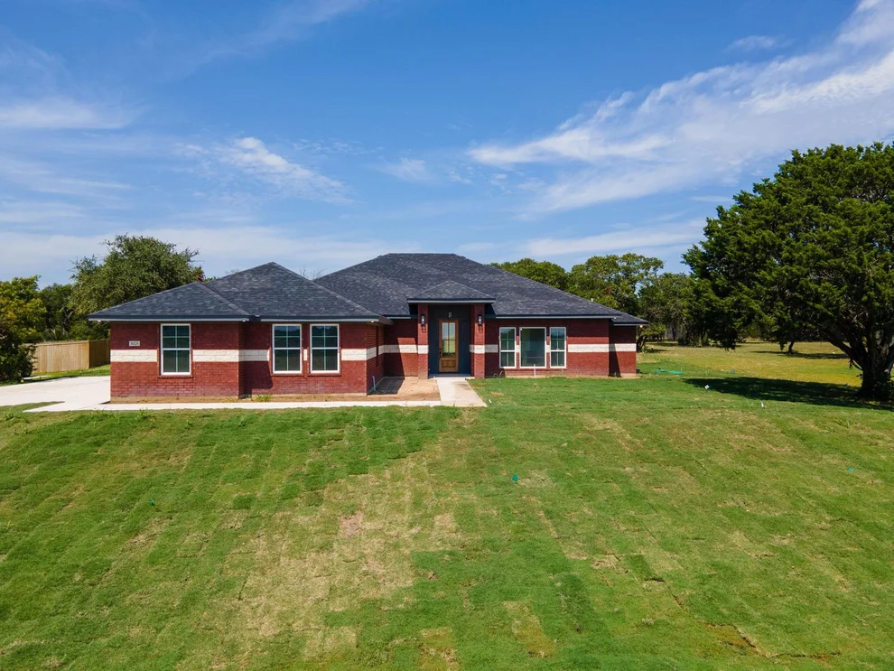Unit for sale at 3025 Millhouse RD, Copperas Cove, TX 76522