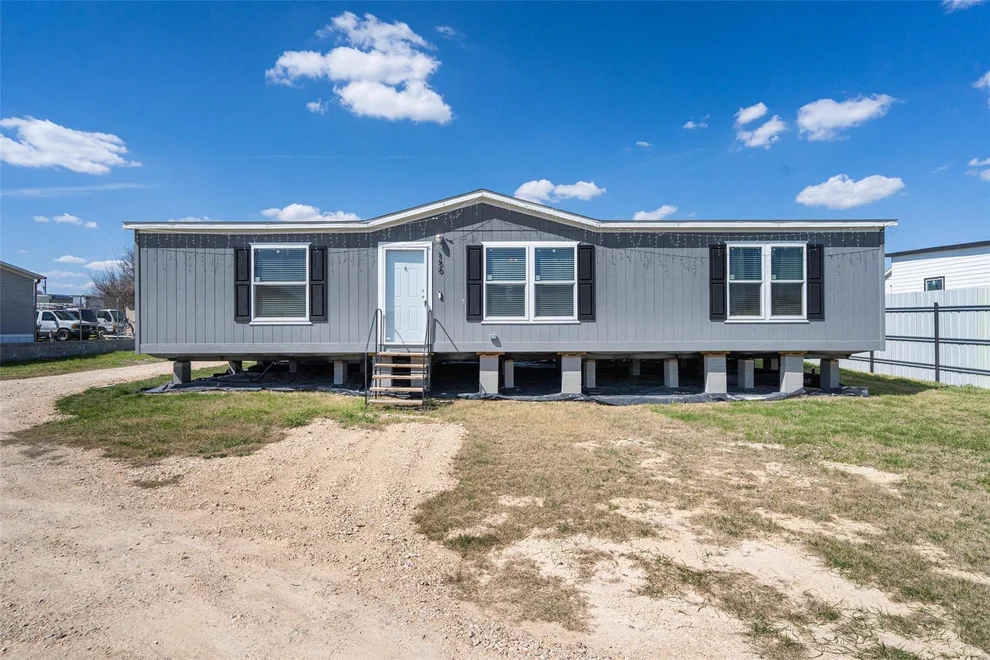 Unit for sale at 150 Coyote Ridge DR, Cedar Creek, TX 78612