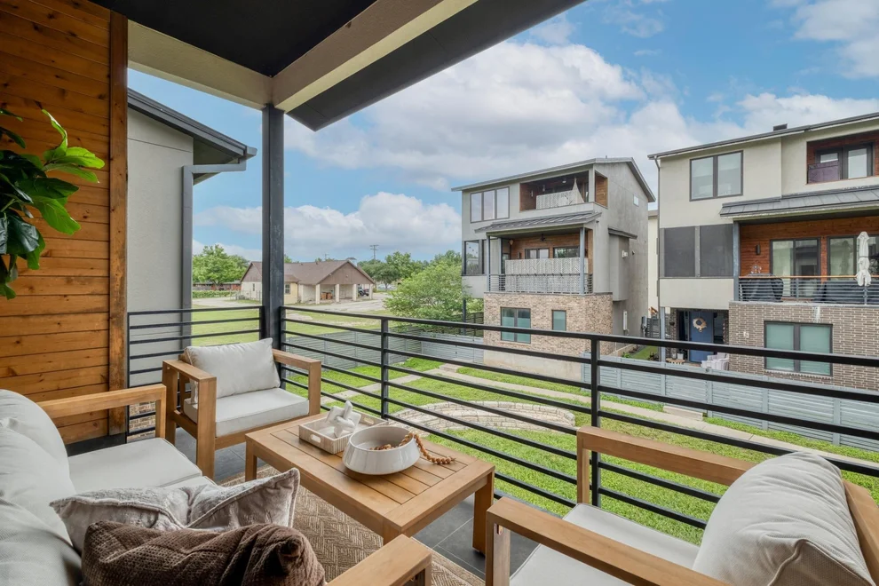 Unit for sale at 5002 E Pecan Springs RD, Austin, TX 78723