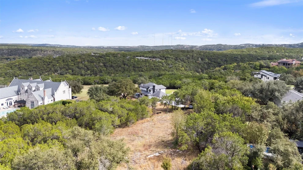 Unit for sale at 9300 Winchester RD, Austin, TX 78733