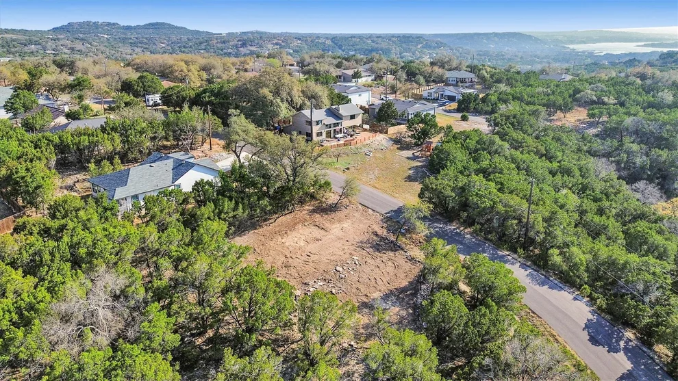 Unit for sale at 8016 Flintlock CIR, Lago Vista, TX 78645