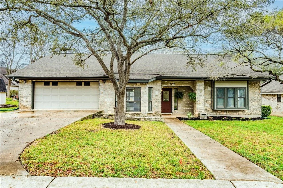 Unit for sale at 2132 Northcrest DR, New Braunfels, TX 78130