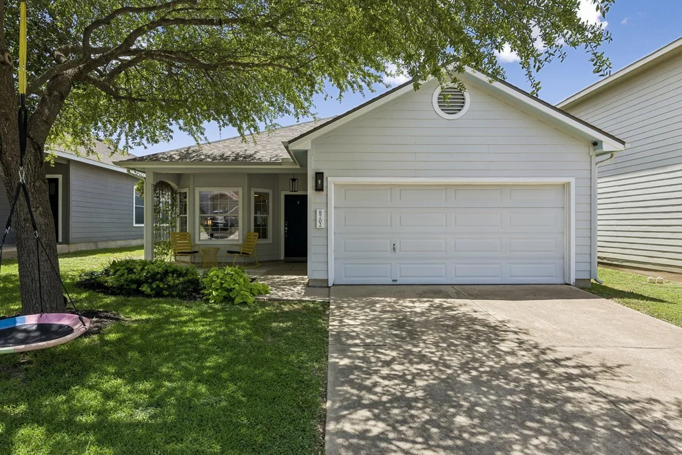 Unit for sale at 8702 Meridian Oak LN, Austin, TX 78744