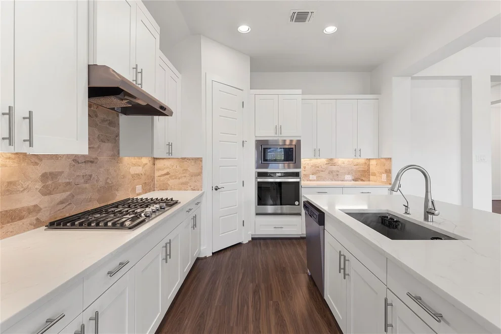 Unit for sale at 819 Great Lawn BND, Liberty Hill, TX 78642