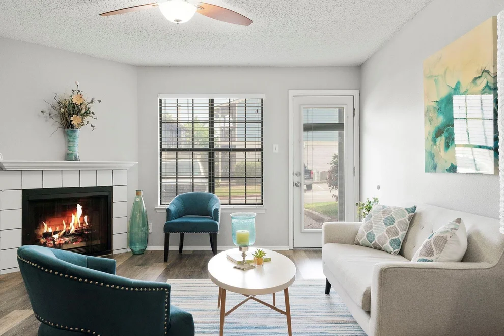 Unit for sale at 2215 Post RD, Austin, TX 78704