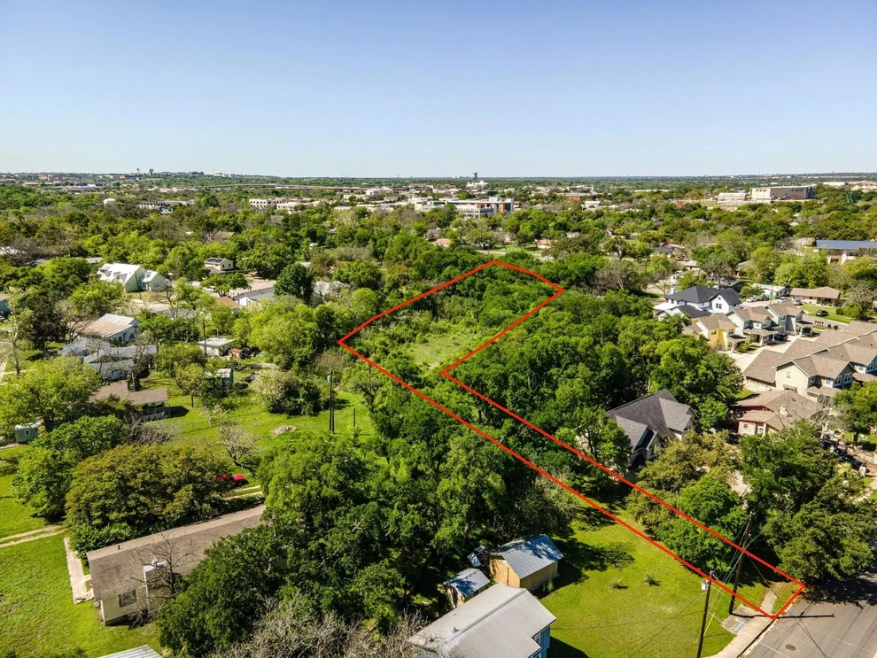 Unit for sale at 615 Pecan Ave, Round Rock, TX 78664