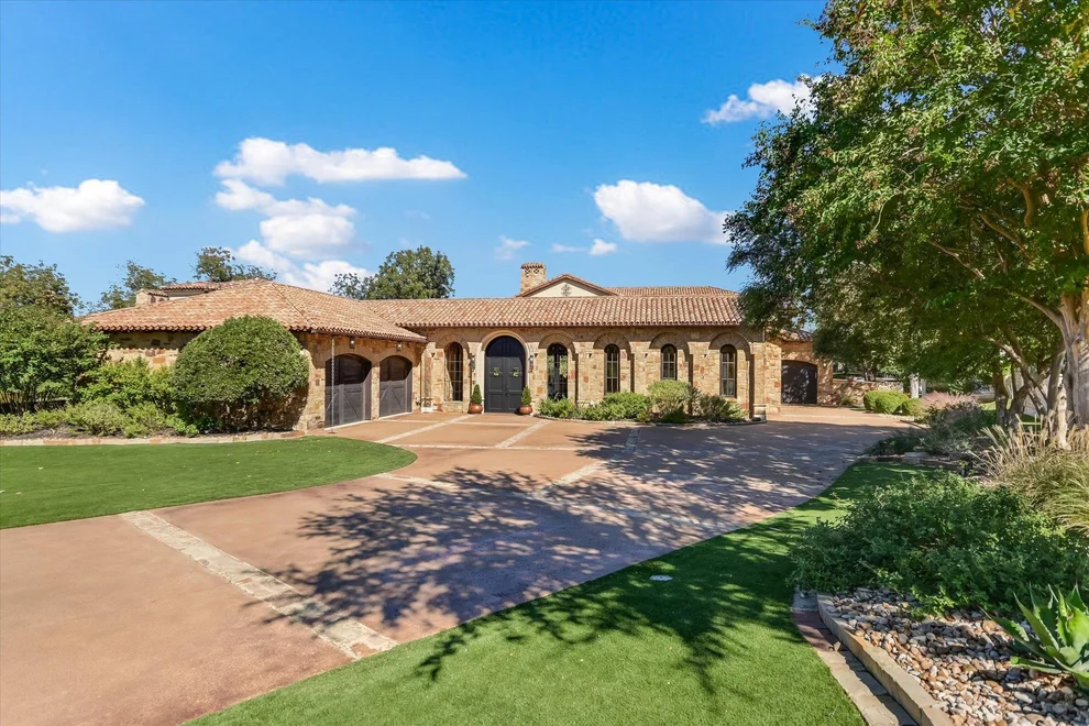Unit for sale at 252 LA SERENA LOOP, Horseshoe Bay, TX 78657