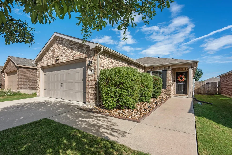 Unit for sale at 316 Continential Ave, Liberty Hill, TX 78642