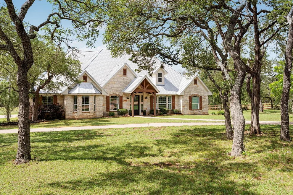 Unit for sale at 103 Horseshoe DR, Dripping Springs, TX 78620