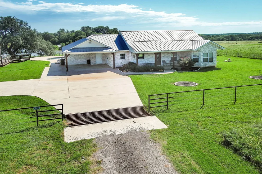 Unit for sale at 603 Watterson RD, Bastrop, TX 78602