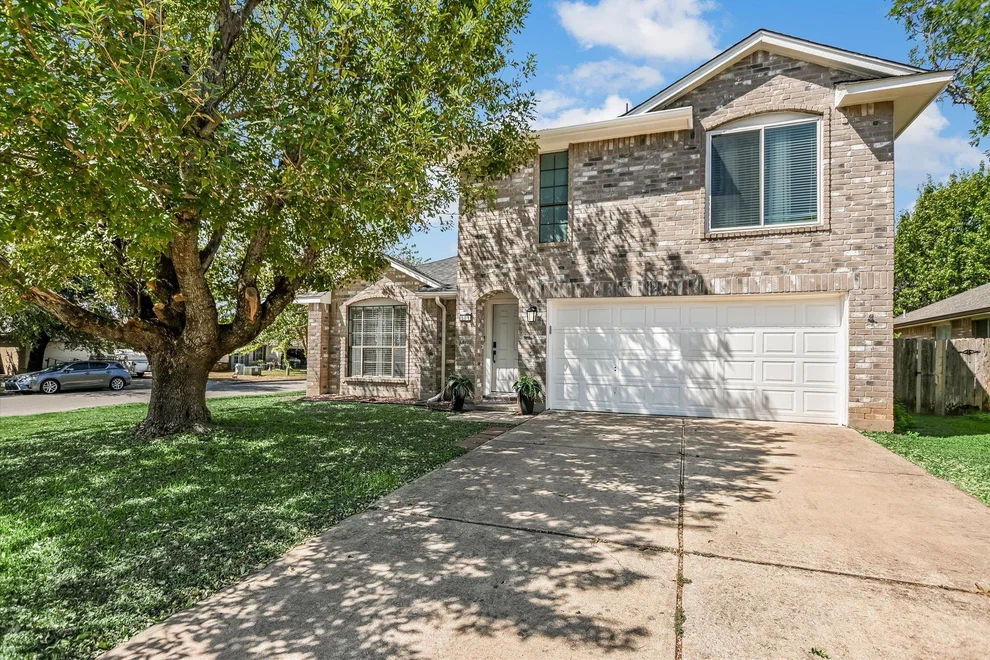 Unit for sale at 501 Battlecreek LN, Leander, TX 78641