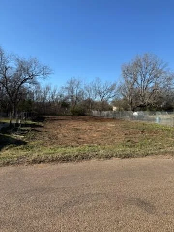 Unit for sale at 327 HOUSTON ELGIN, TX 78621 ST, Elgin, TX 78621