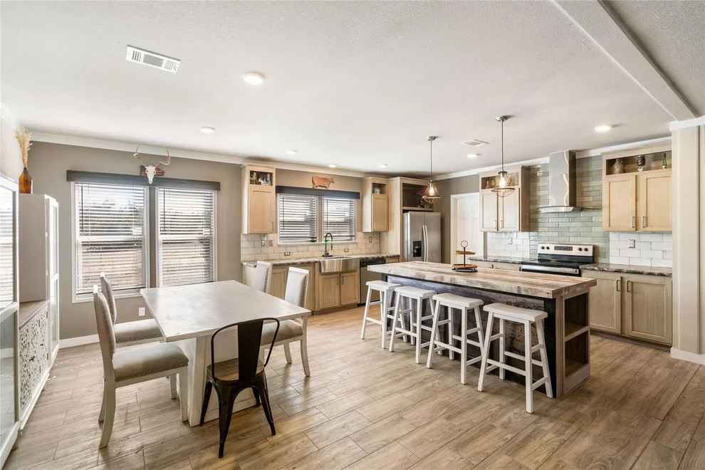 Unit for sale at 2175 County Road 153, Georgetown, TX 78626