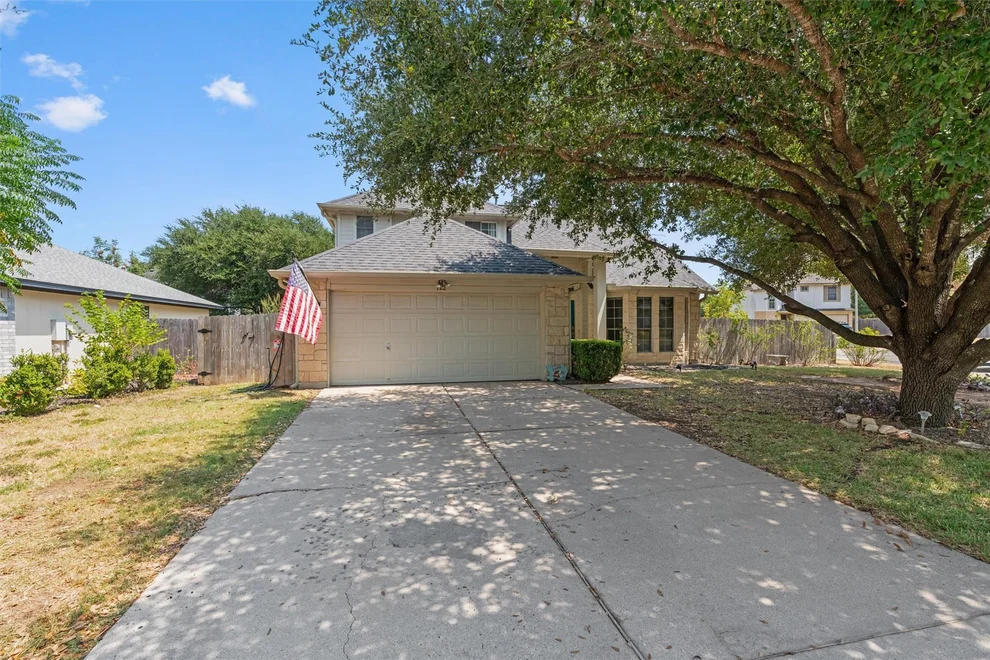 Unit for sale at 112 Dogwood DR, Georgetown, TX 78626