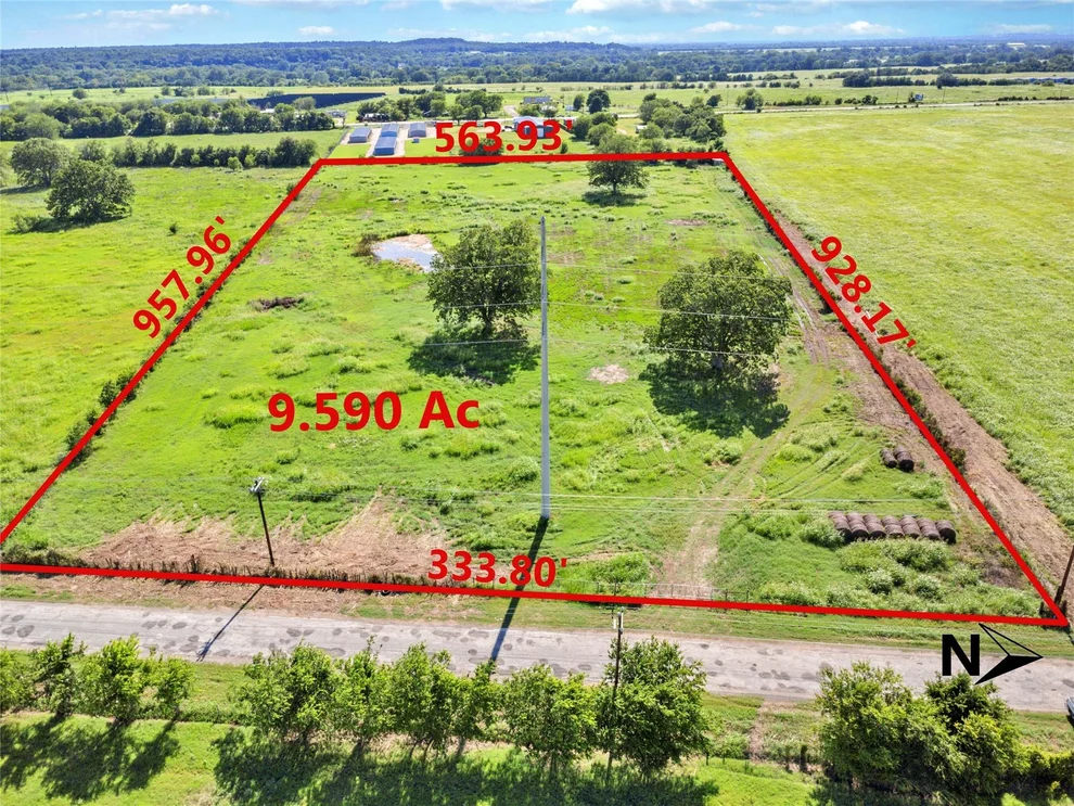 Unit for sale at 660 American Legion RD, Smithville, TX 78957
