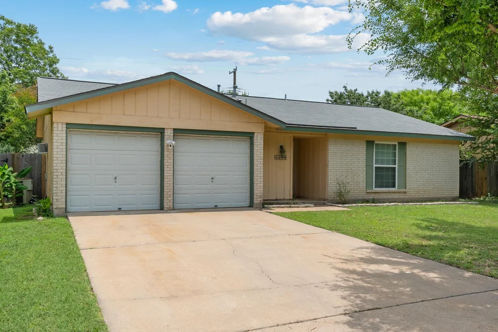 Unit for sale at 2006 Heathwood CIR, Round Rock, TX 78664