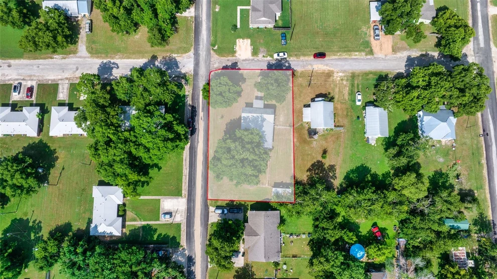Unit for sale at 207 S Elliott ST, Thorndale, TX 76577