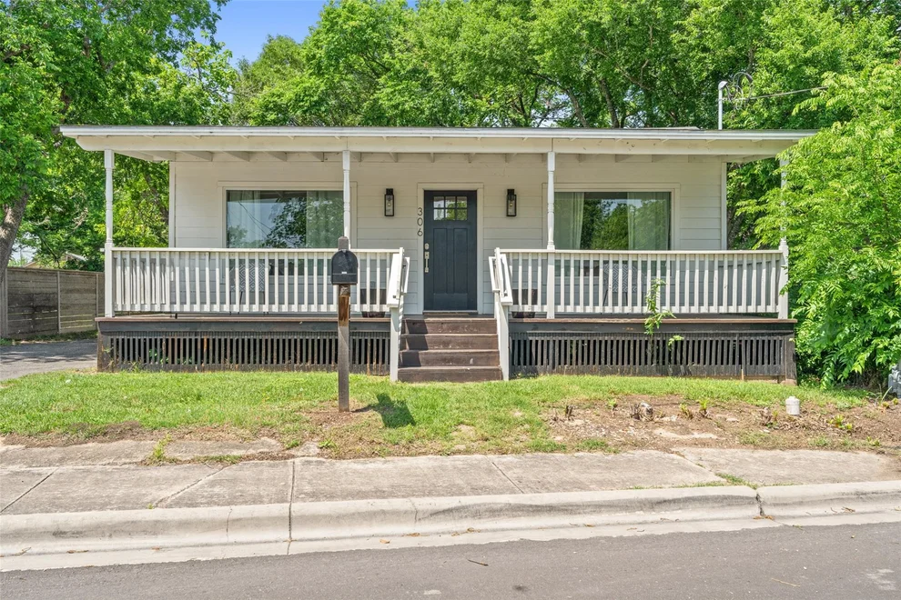 Unit for sale at 306 Juarez ST, San Marcos, TX 78666