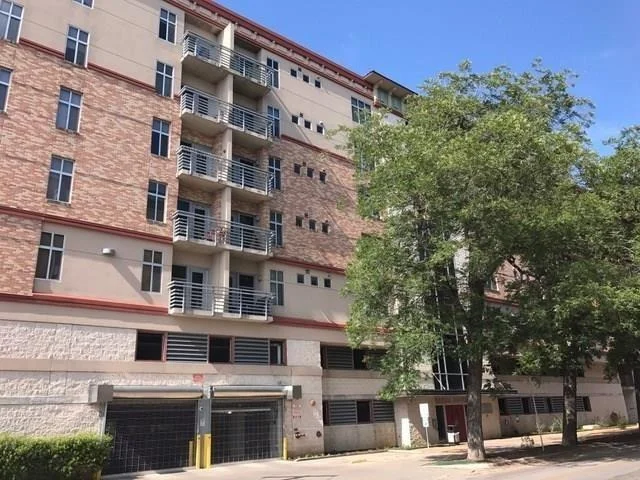 Unit for sale at 711 W 26th ST, Austin, TX 78705