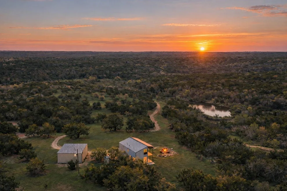 Unit for sale at 582 Delaware Creek RD, Blanco, TX 78006