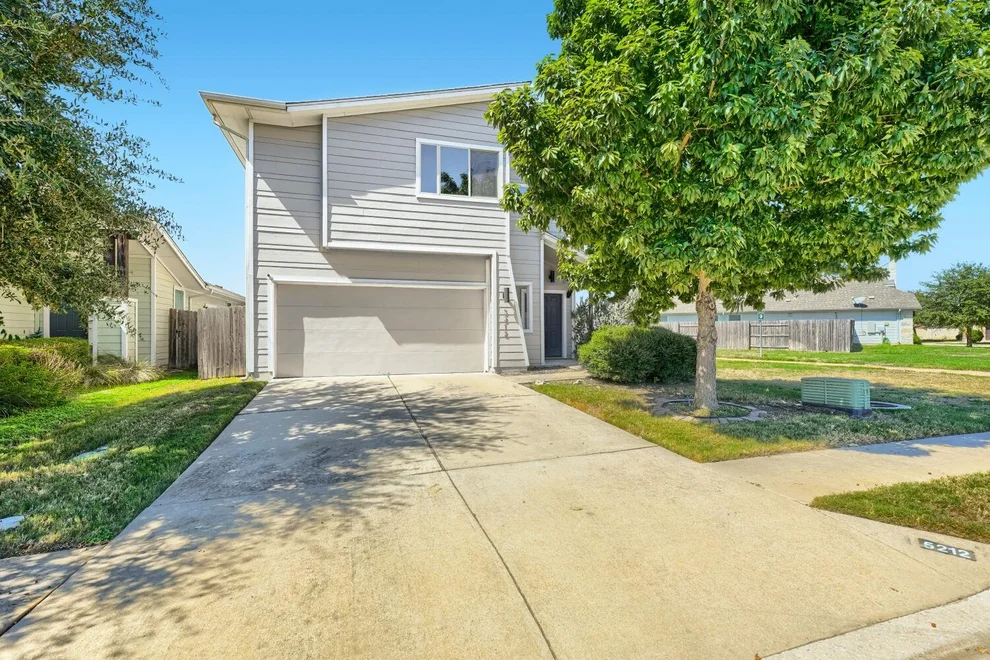 Unit for sale at 5212 Ingersoll LN, Austin, TX 78744