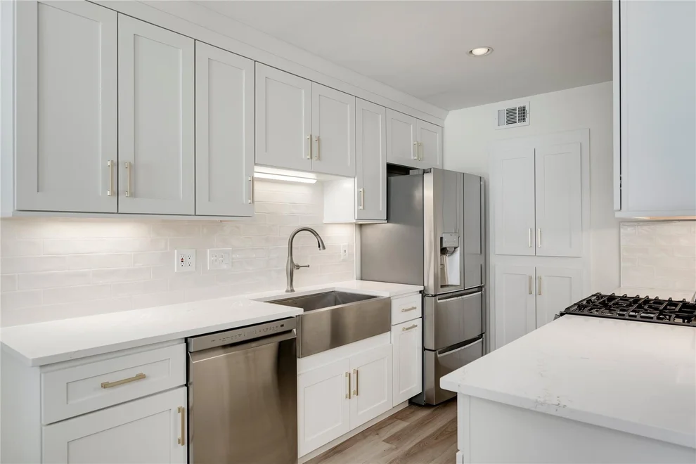 Unit for sale at 505 W 7th ST, Austin, TX 78701