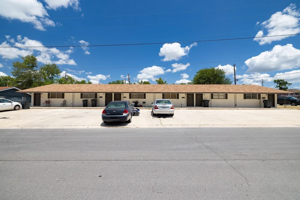 Unit for sale at 213 E Harrison Ave, Killeen, TX 76541