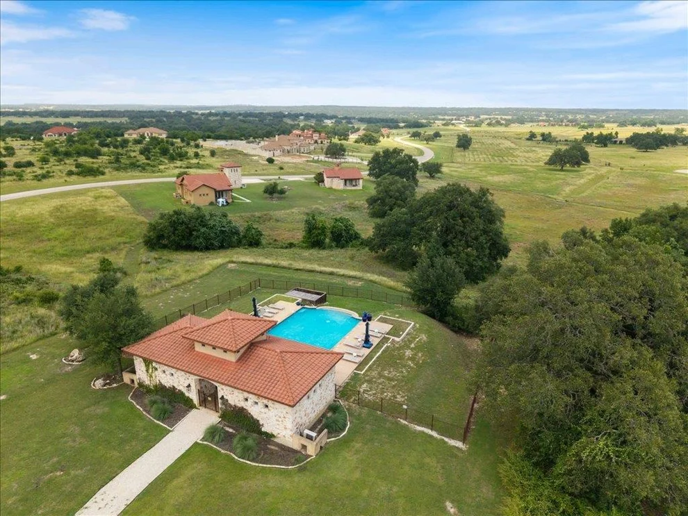 Unit for sale at 308 Via Francesco, Florence, TX 76527