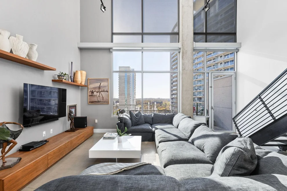 Unit for sale at 800 W 5th ST, Austin, TX 78703