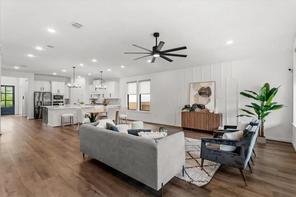 Unit for sale at 8908 Looksee LN, Austin, TX 78744
