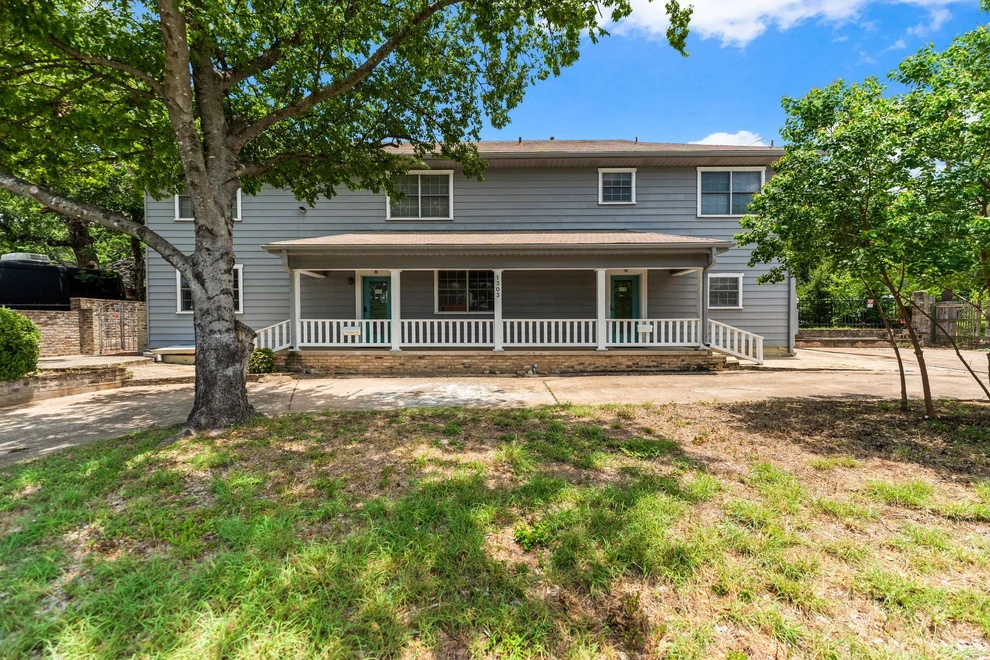 Unit for sale at 1303 Newfield LN, Austin, TX 78703