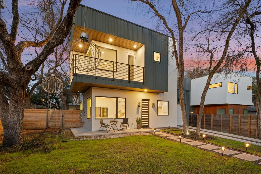 Unit for sale at 910 Nalide ST, Austin, TX 78745