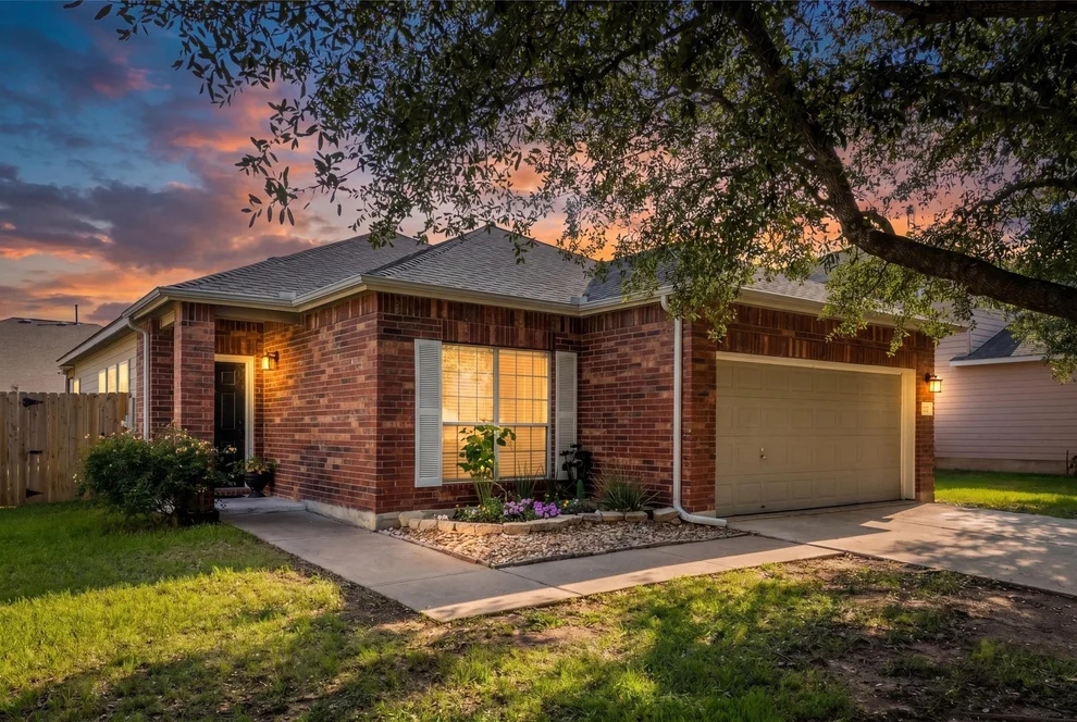 Unit for sale at 1015 Hondo LN, Hutto, TX 78634