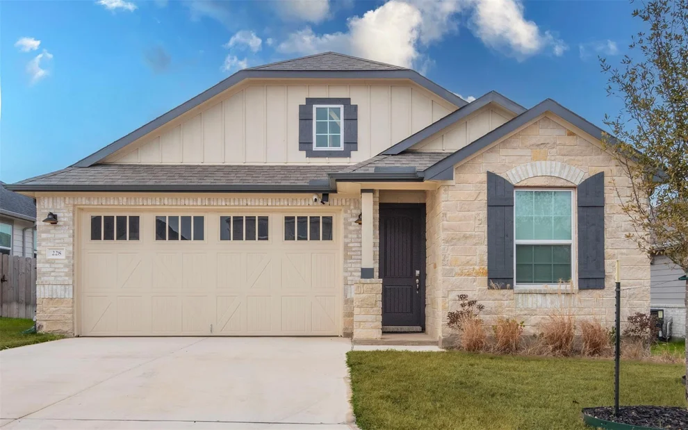 Unit for sale at 228 Citation DR, Jarrell, TX 76537