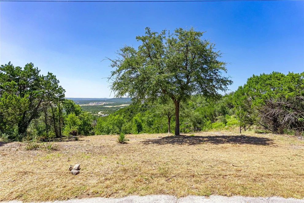 Unit for sale at 8512 Bronco Buster TRL, Lago Vista, TX 78645