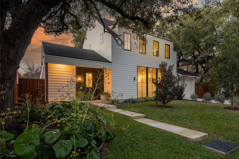 Unit for sale at 2610 Oak Crest Ave, Austin, TX 78704