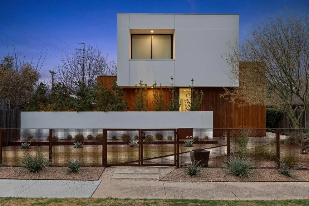 Unit for sale at 910 W Johanna ST, Austin, TX 78704
