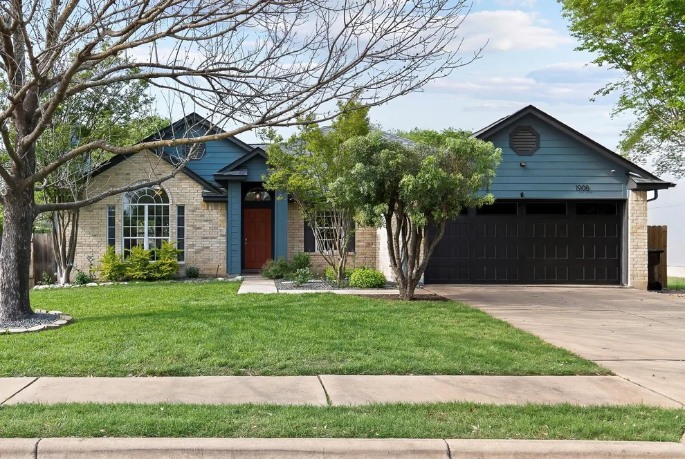 Unit for sale at 1908 Oak Hollow DR, Round Rock, TX 78681