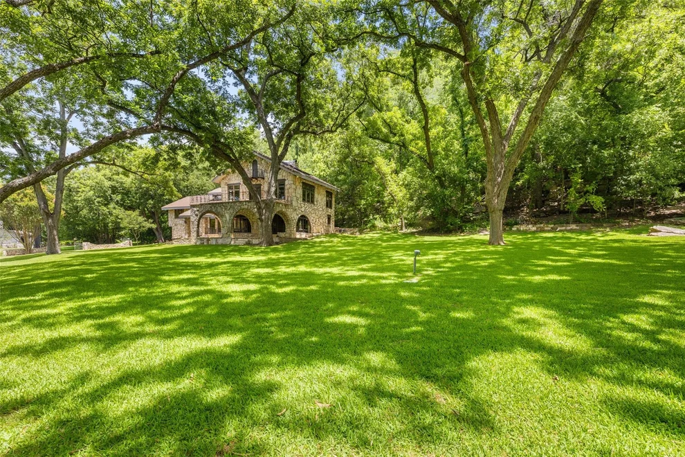 Unit for sale at 3201 Rivercrest DR, Austin, TX 78746