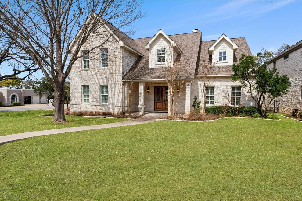 Unit for sale at 625 Robin Dale CT, Lakeway, TX 78734
