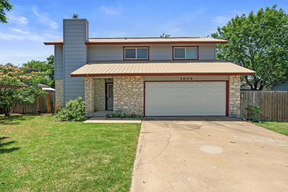 Unit for sale at 1604 Roundup TRL, Round Rock, TX 78681