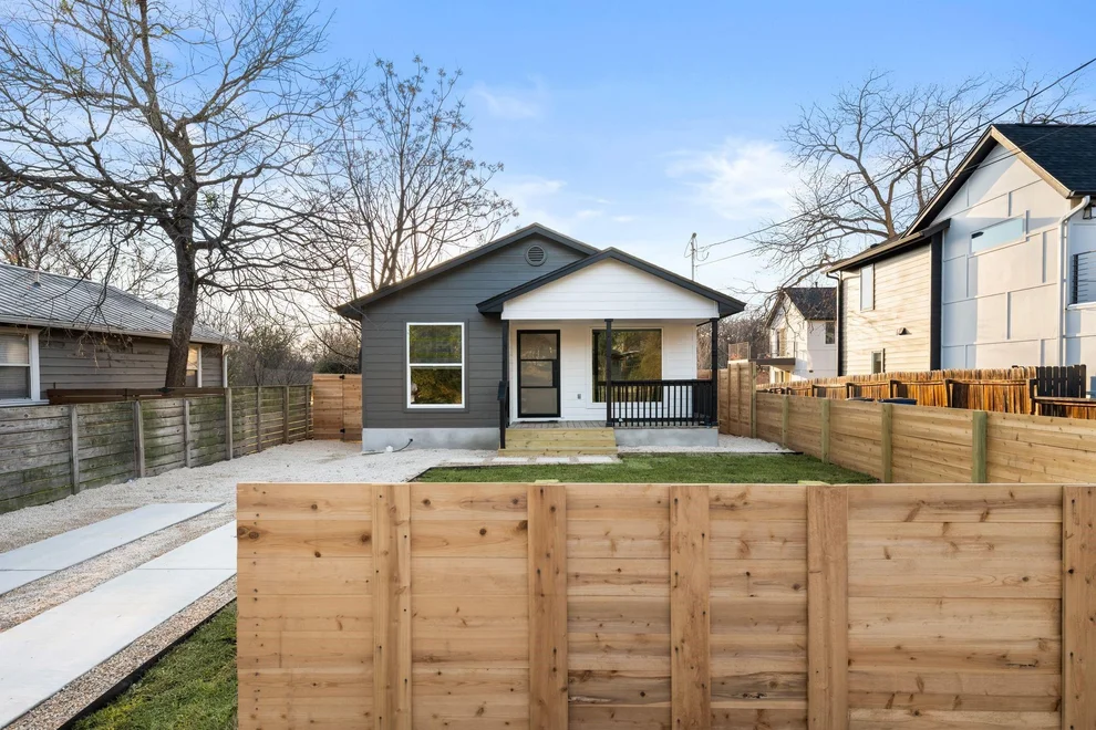 Unit for sale at 1180 Ridgeway DR, Austin, TX 78702