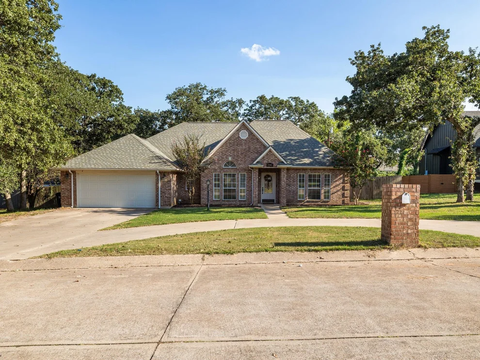 Unit for sale at 1903 Skyles RD, Rockdale, TX 76567