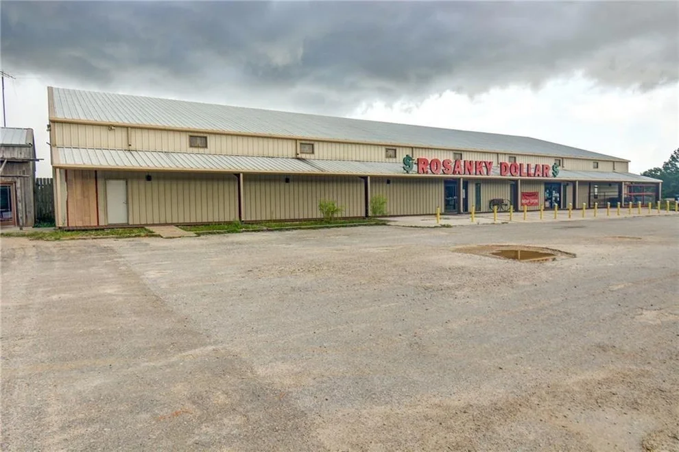 Unit for sale at 2989 S Highway 304, Rosanky, TX 78953