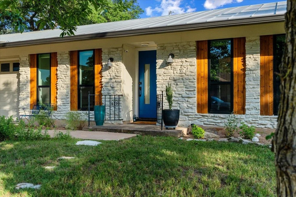 Unit for sale at 6905 Whispering Oaks DR, Austin, TX 78745