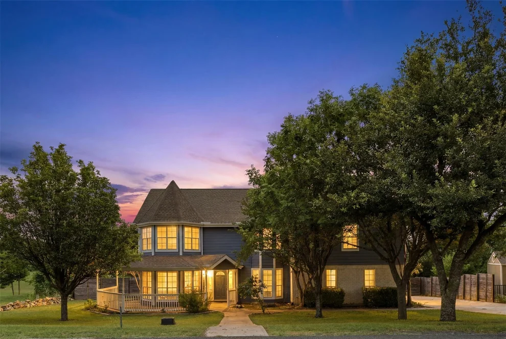 Unit for sale at 115 Clarks Grove LN, Hutto, TX 78634