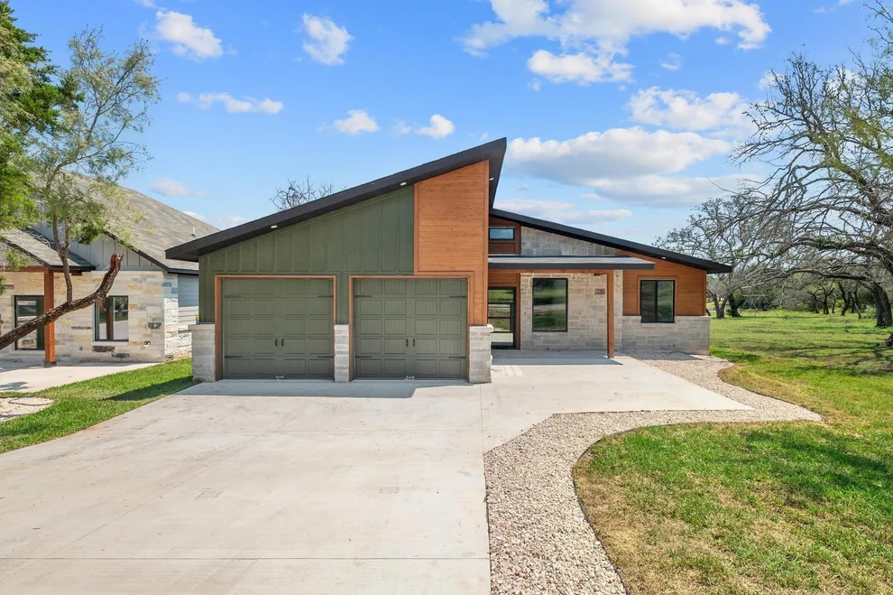 Unit for sale at 420 Bedford DR, Spicewood, TX 78669